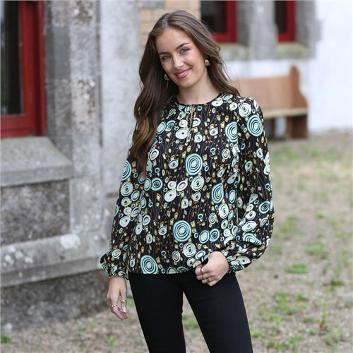 Kerry black top