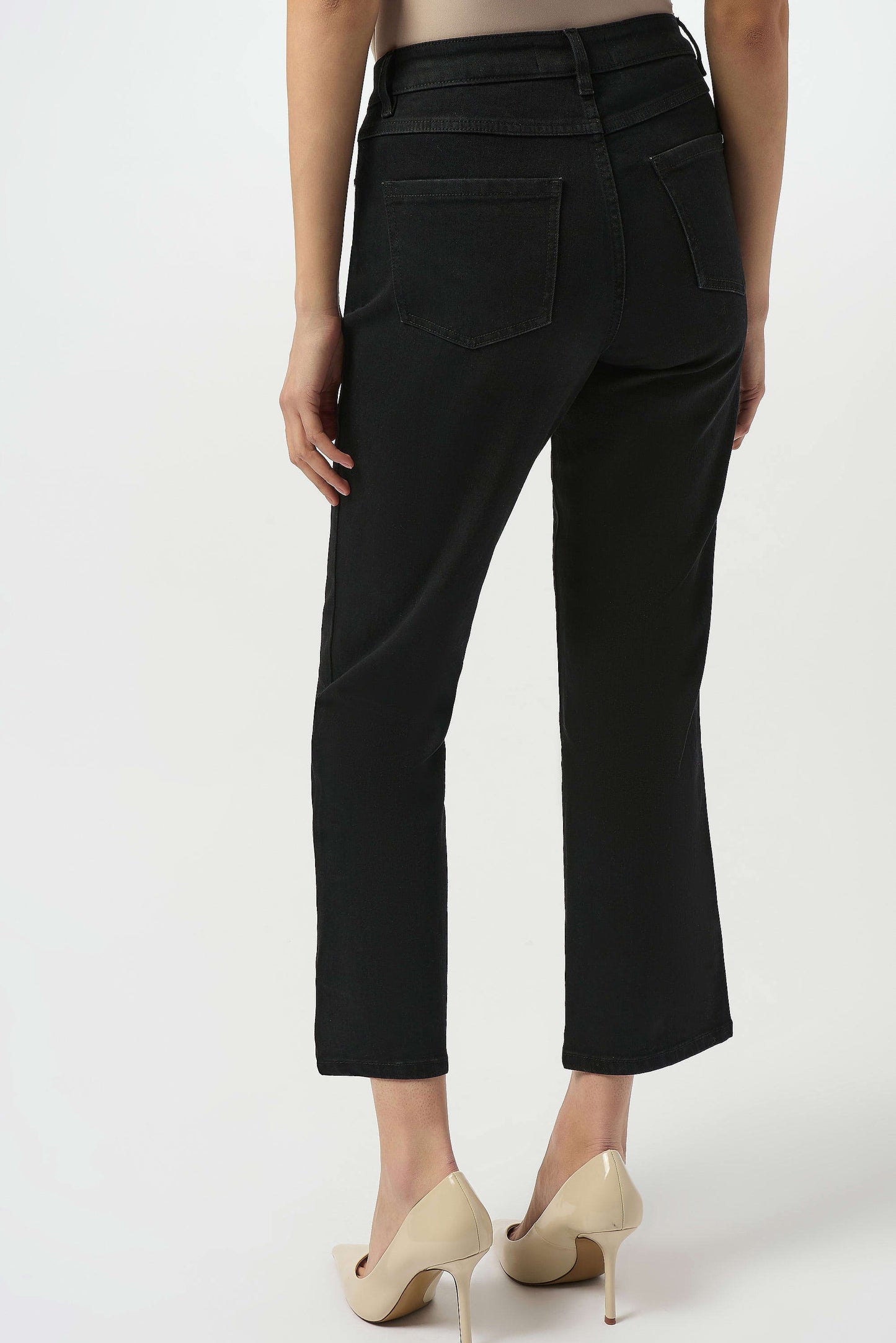 Gia | Classic Slim Fit Stretch Jeans
251966B25