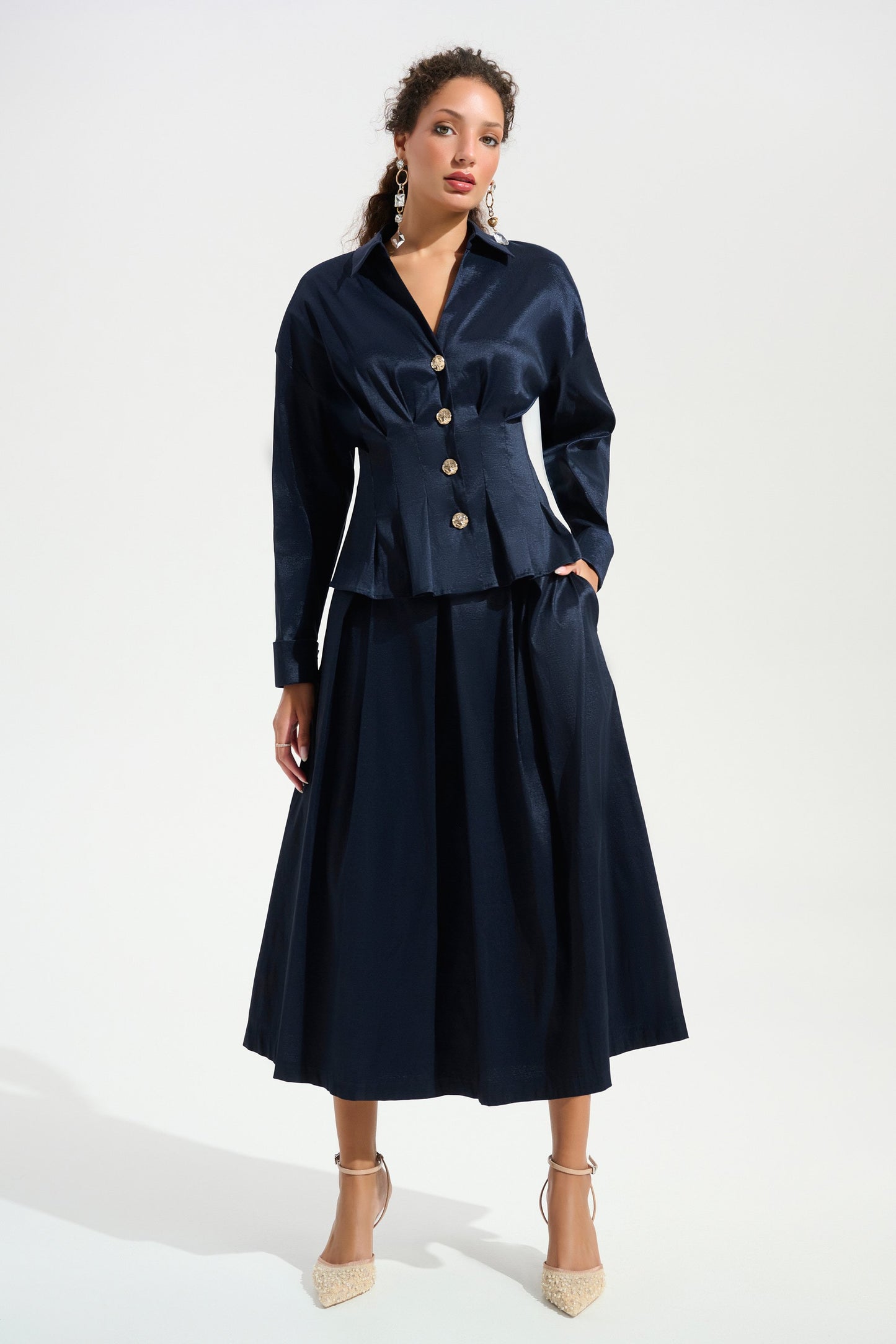 Signature | Stretch Taffeta Fit And Flare Blouse With Chain Link Button Cuffs
261742