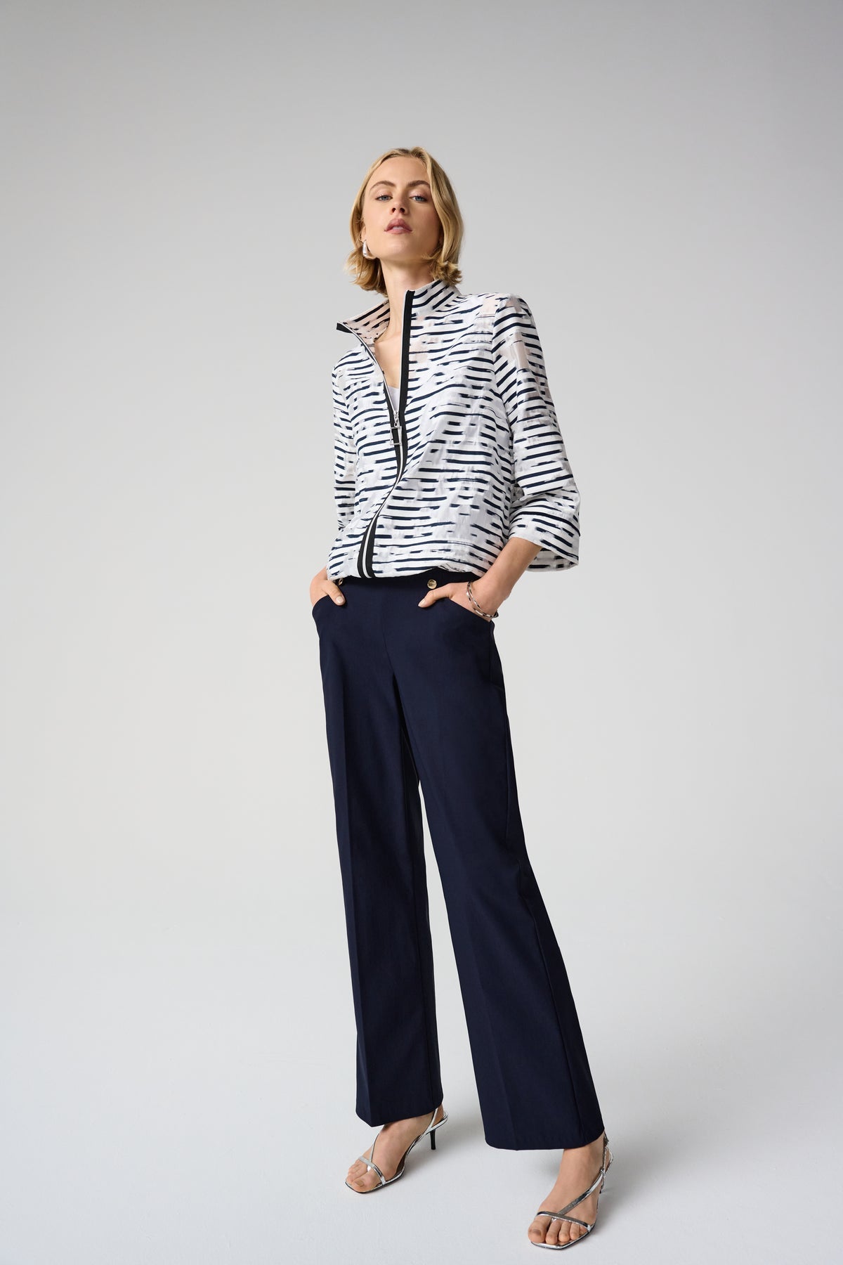 JOSEPH RIBKOFF 261094 OFF WHITE & NAVY ZIP JACKET