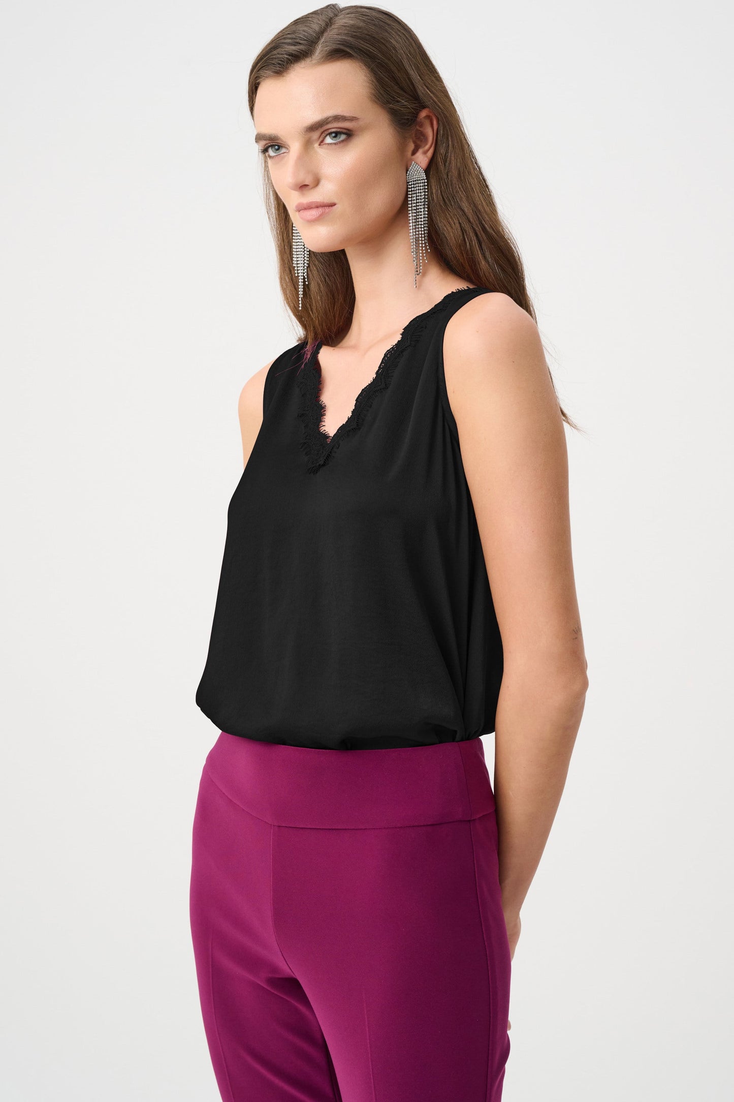 Recycled Satin Sleeveless V-Neck Top
263235