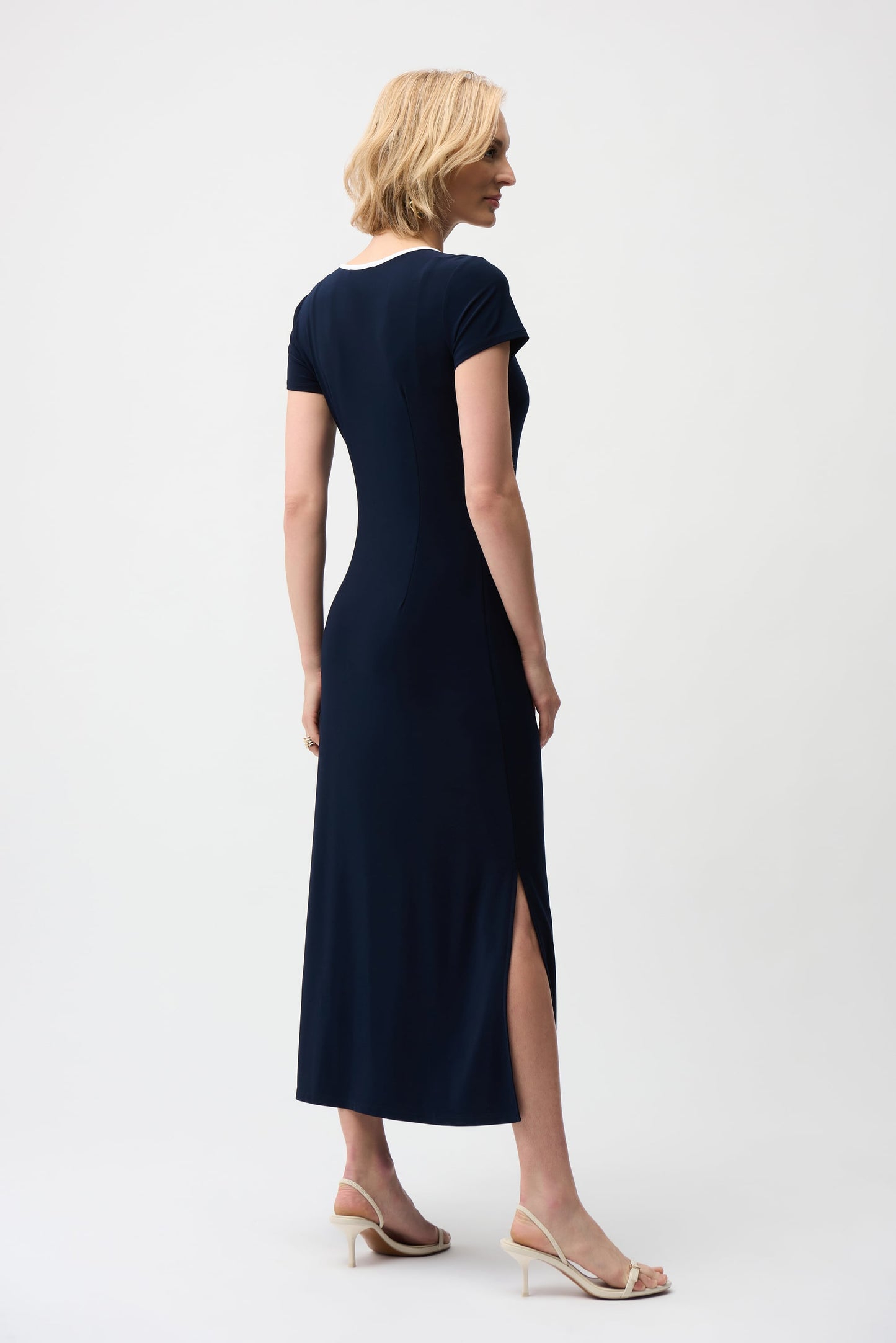 Silky Knit Color Block A-Line Midi Dress
261067