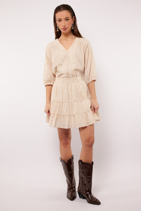 Fluresk sand skirt