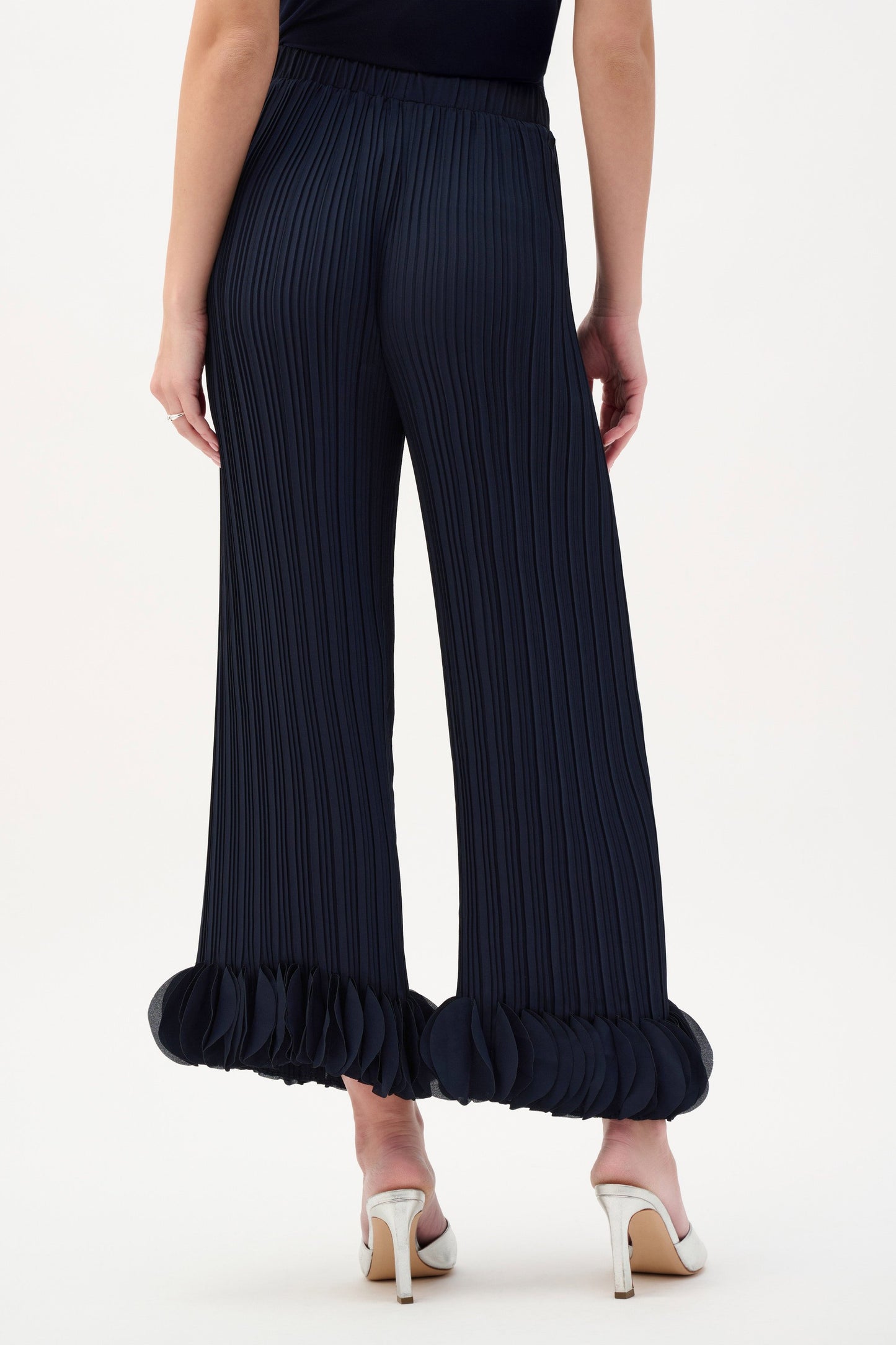 Georgette Wide Leg Pleated Pants
253940S26 navy