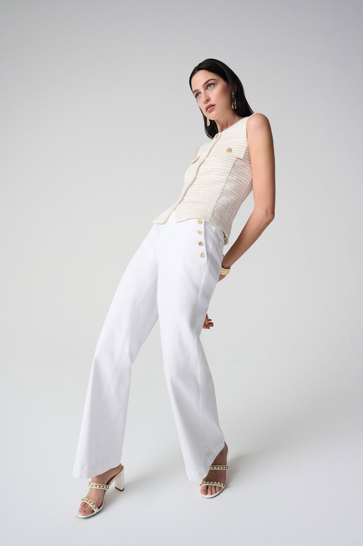 JOSEPH RIBKOFF Wide Leg Pull-On Jeans
261972