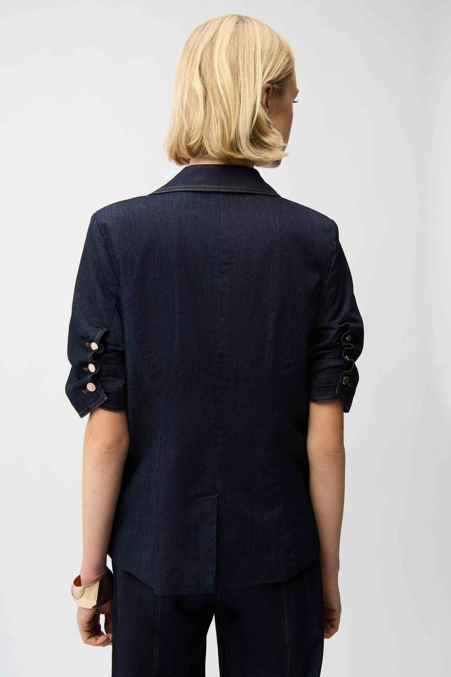 Denim Fitted Blazer
261968 Joseph Ribkoff
