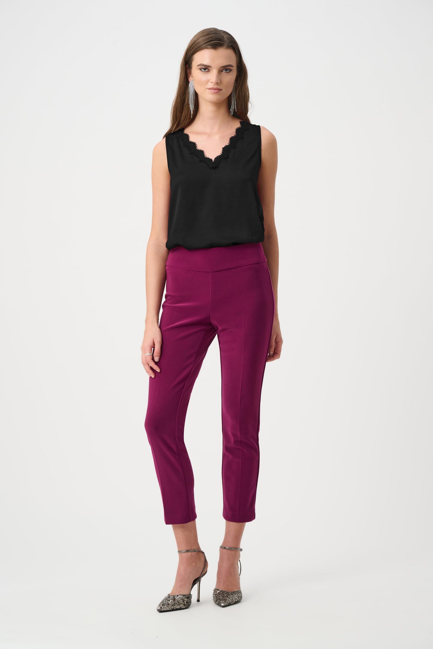 Recycled Satin Sleeveless V-Neck Top
263235