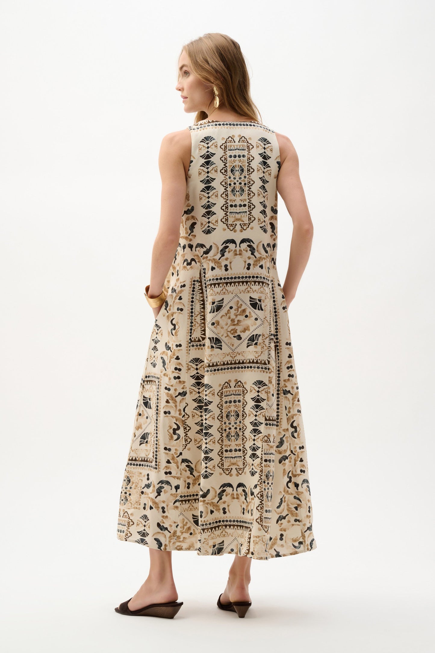 Linen Blend Scarf Print A-Line Dress
262908 Joseph Ribkoff