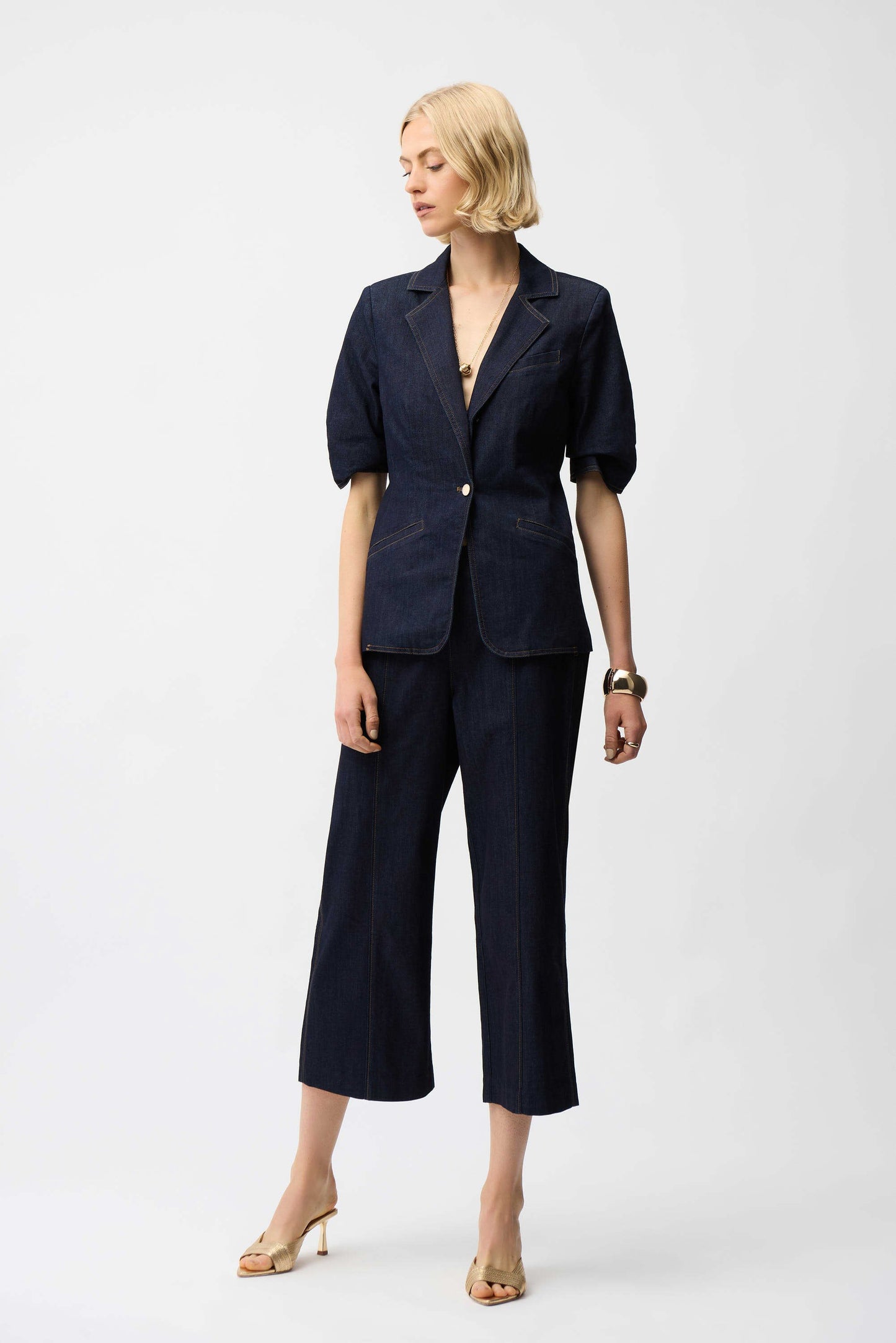 Denim Fitted Blazer
261968 Joseph Ribkoff