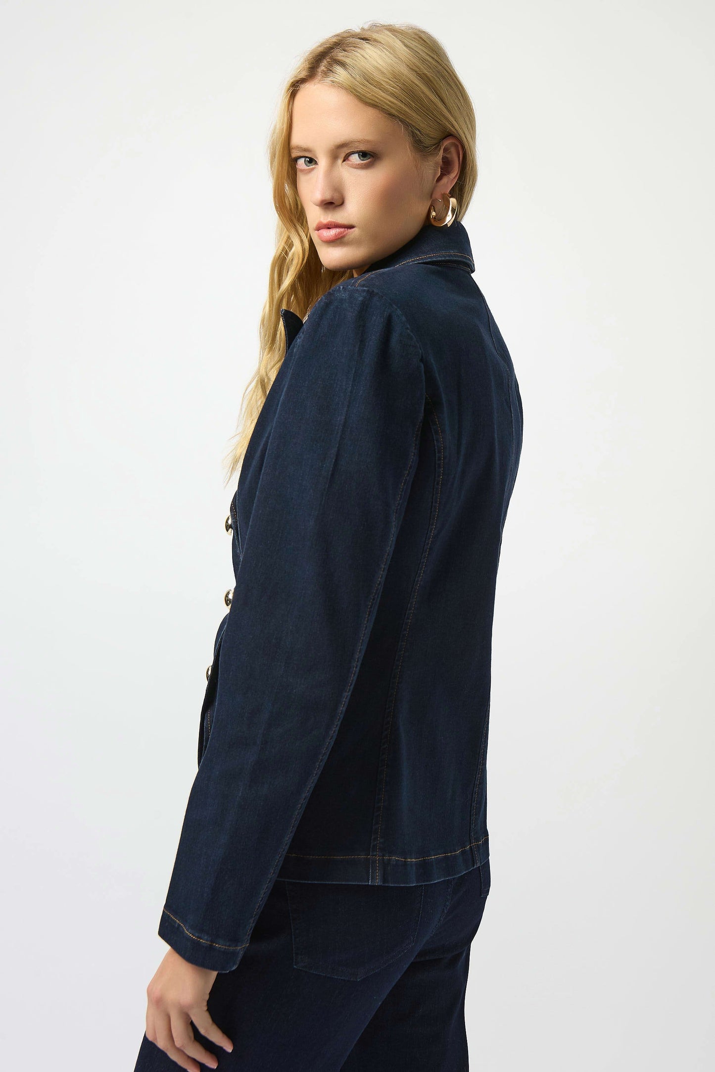 Stretch Denim Fitted Blazer with Gold Buttons
253982