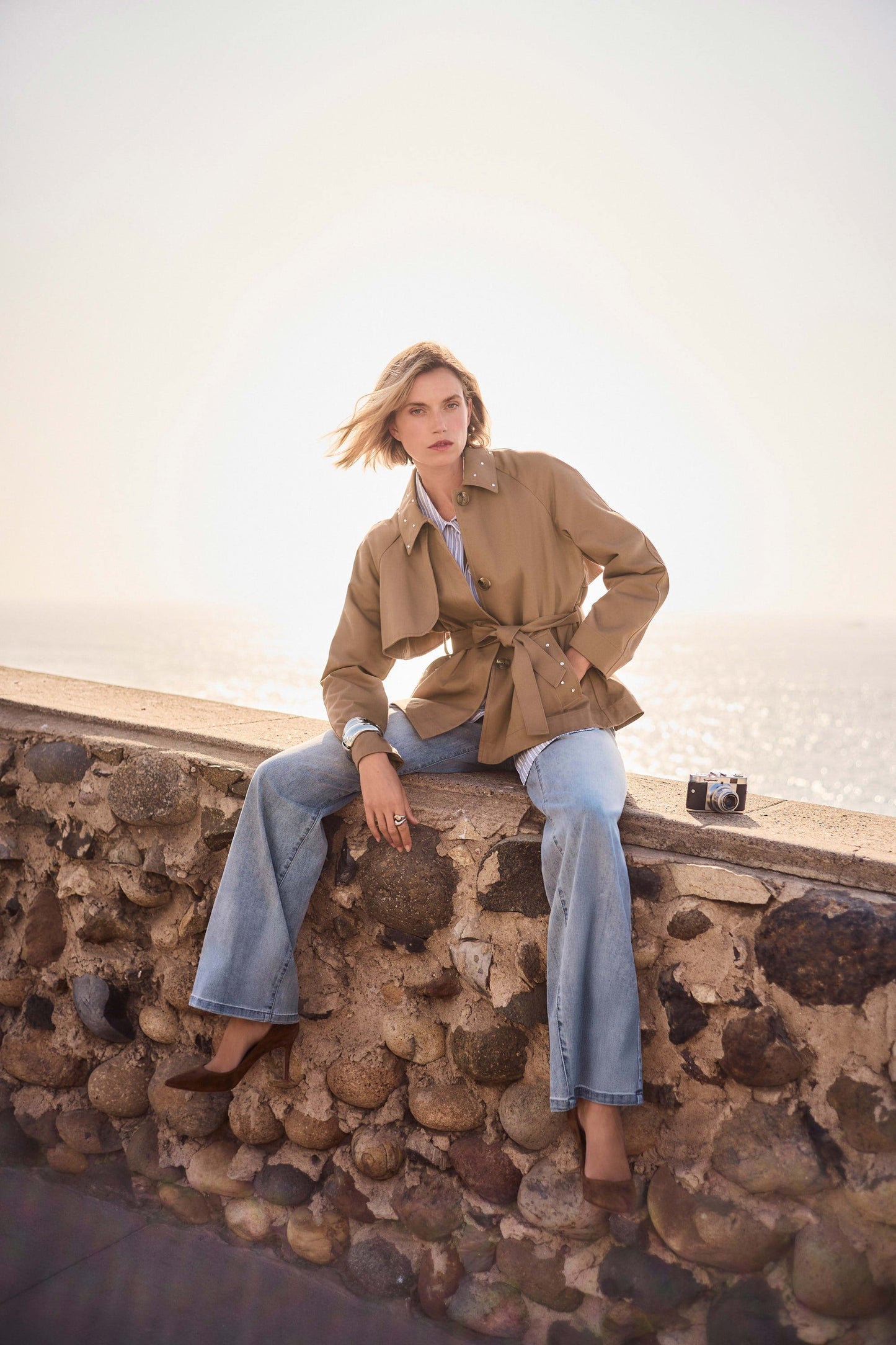 Cotton Twill Short Trench with Belt and Rhinestones Detail
261907
