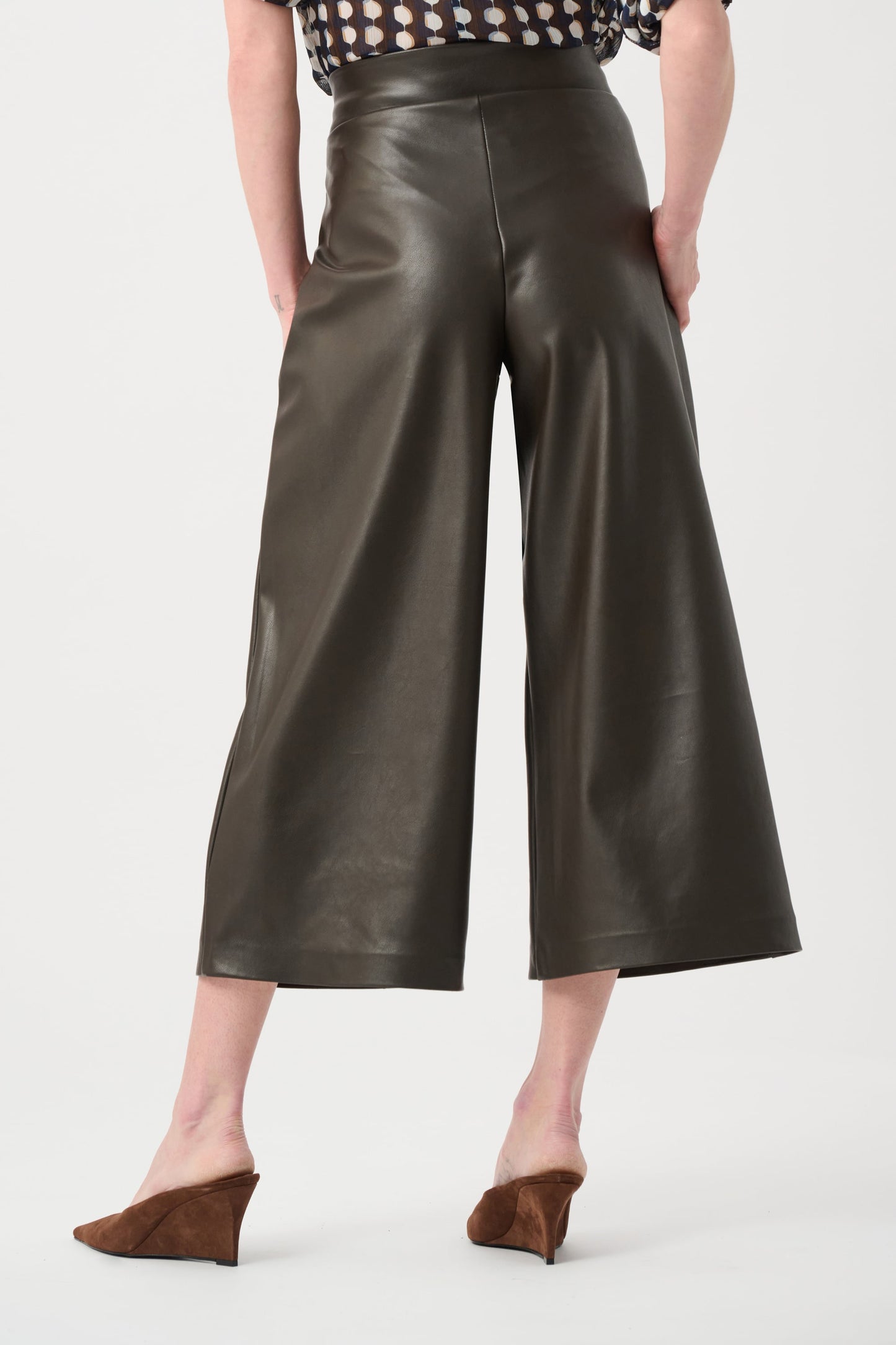 Leatherette Pull-On Culotte Pants
263096