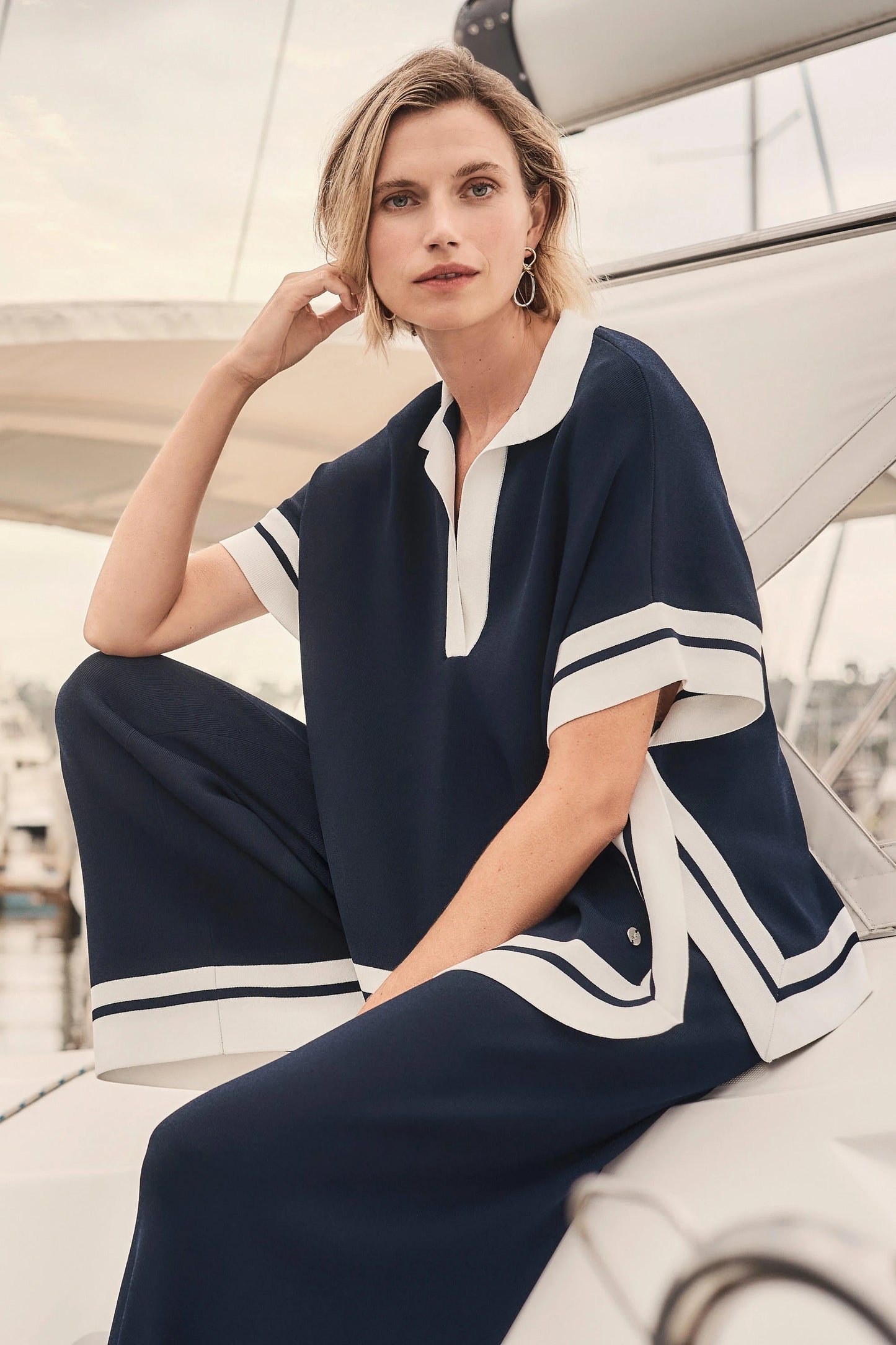 Viscose Blend Boxy Sweater With Stripe Detail
261941